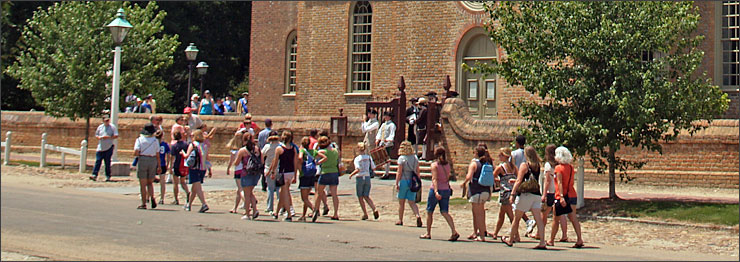 Group Tours of Williamsburg, by John Sutton